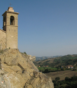 Pietrarubbia Panorama © Immaginiamo, Fotolia.com