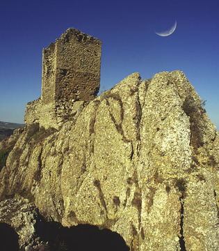 Pietrarubbia Panorama © Immaginiamo, Fotolia.com