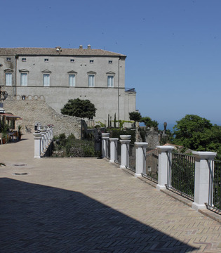 Vasto Loggia Amblingh © Elio Torlontano