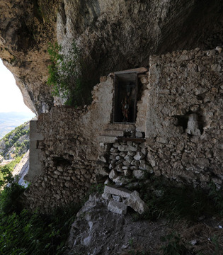 Lama dei Peligni Grotta S. Angelo a Lama ©Luciano di Martino