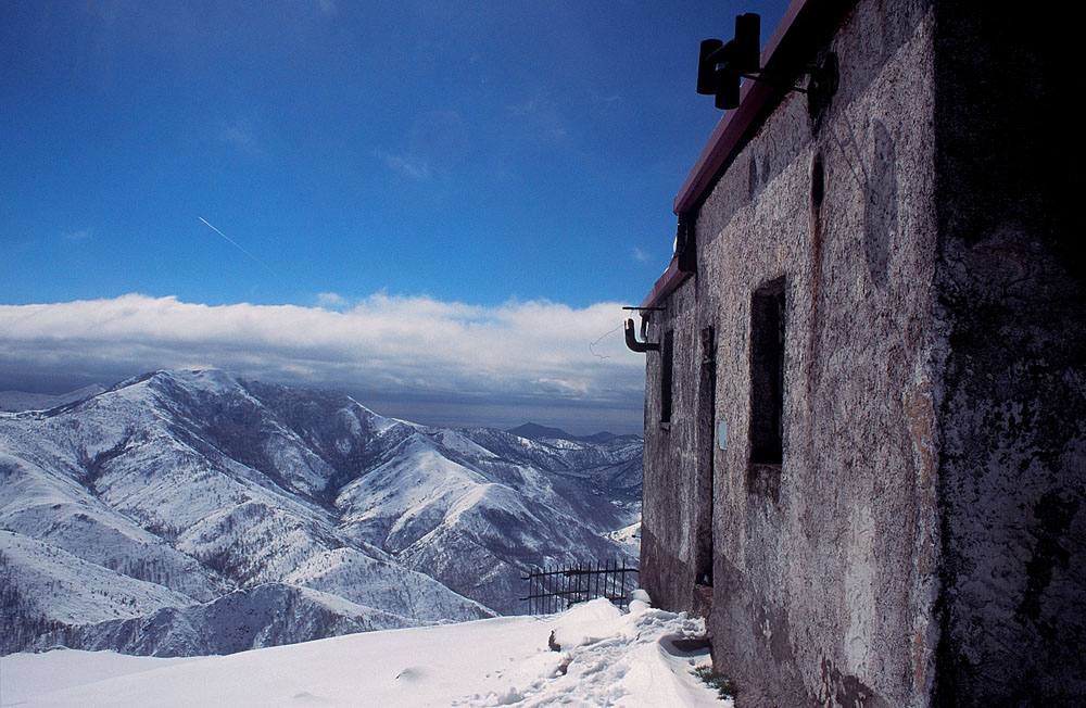 Parco Capanne di Marcarolo Paesaggio invernale dalla cima del MonteTobbio © Archivio Parco Naturale delle Capanne di Marcarolo