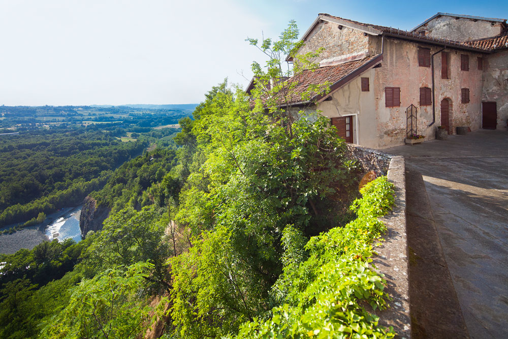 Lerma Veduta del ricetto e del torrente Piota © Fiorenza Cicogna