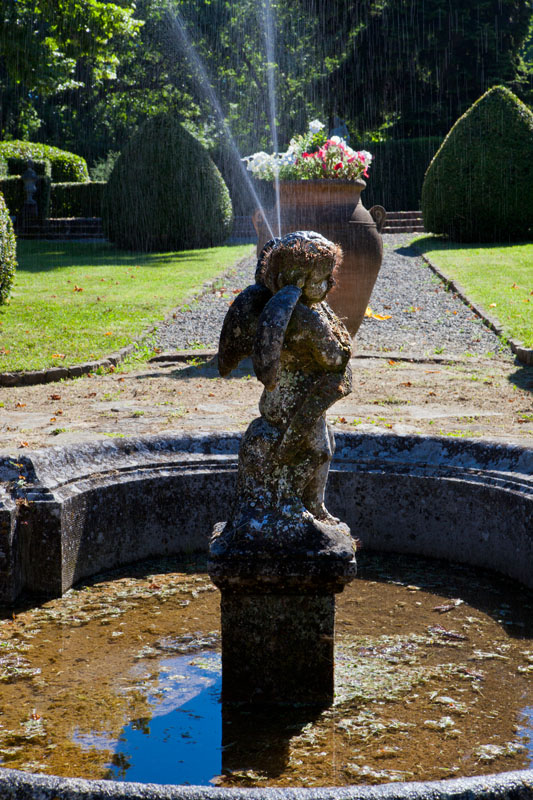 Rocca Grimalda La fontana centrale del giardino settecentesco © Fiorenza Cicogna