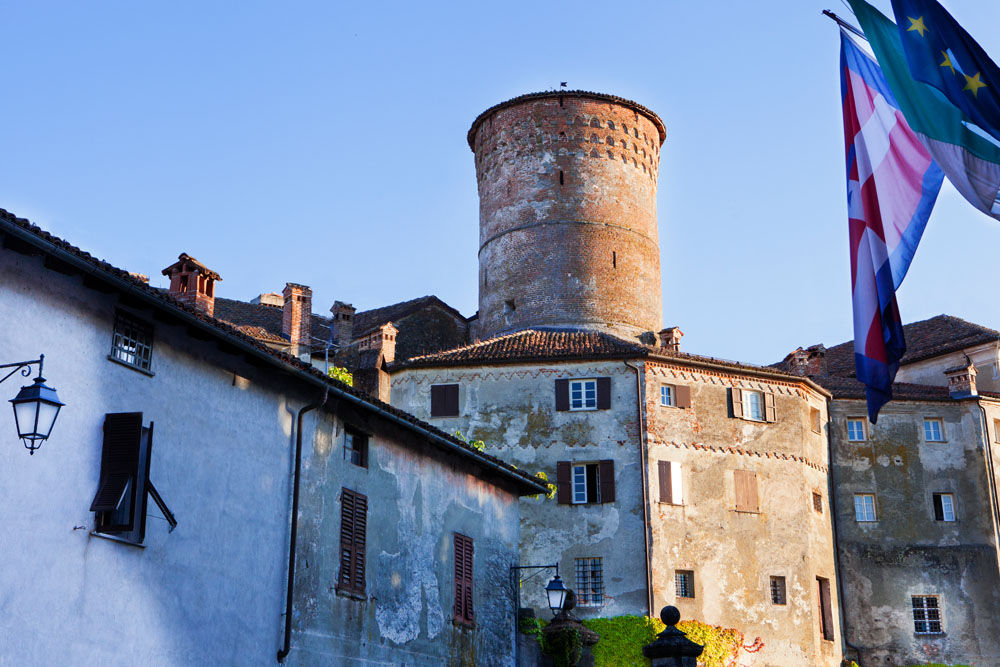 Rocca Grimalda Veduta del borgo con il castello © Fiorenza Cicogna