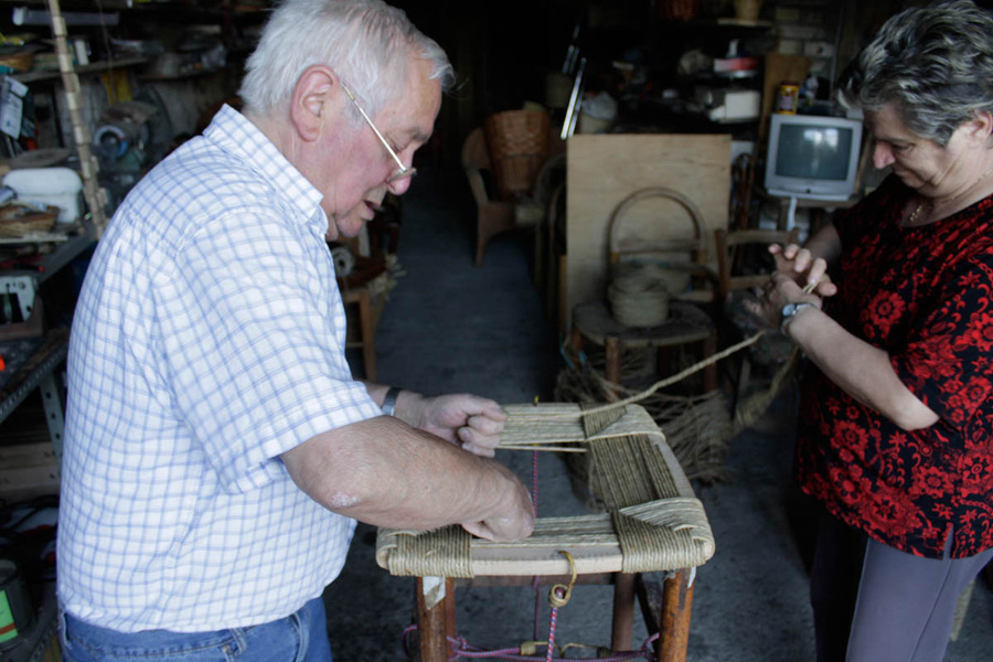 Pretoro Bottega di impagliatore © Elio Torlontano