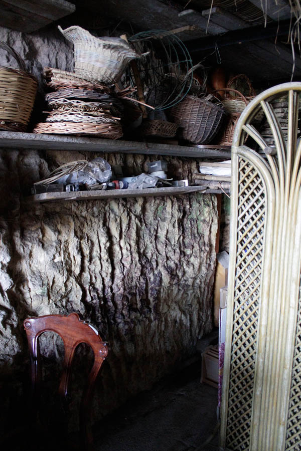 Pretoro Bottega di impagliatore © Elio Torlontano