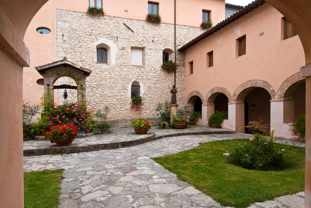 Valle Reatina Fonte Colombo, chiostro © Fabrizio Ardito