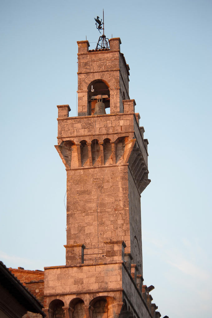 Montepulciano Torre del palazzo del Comune © Fabrizio Ardito