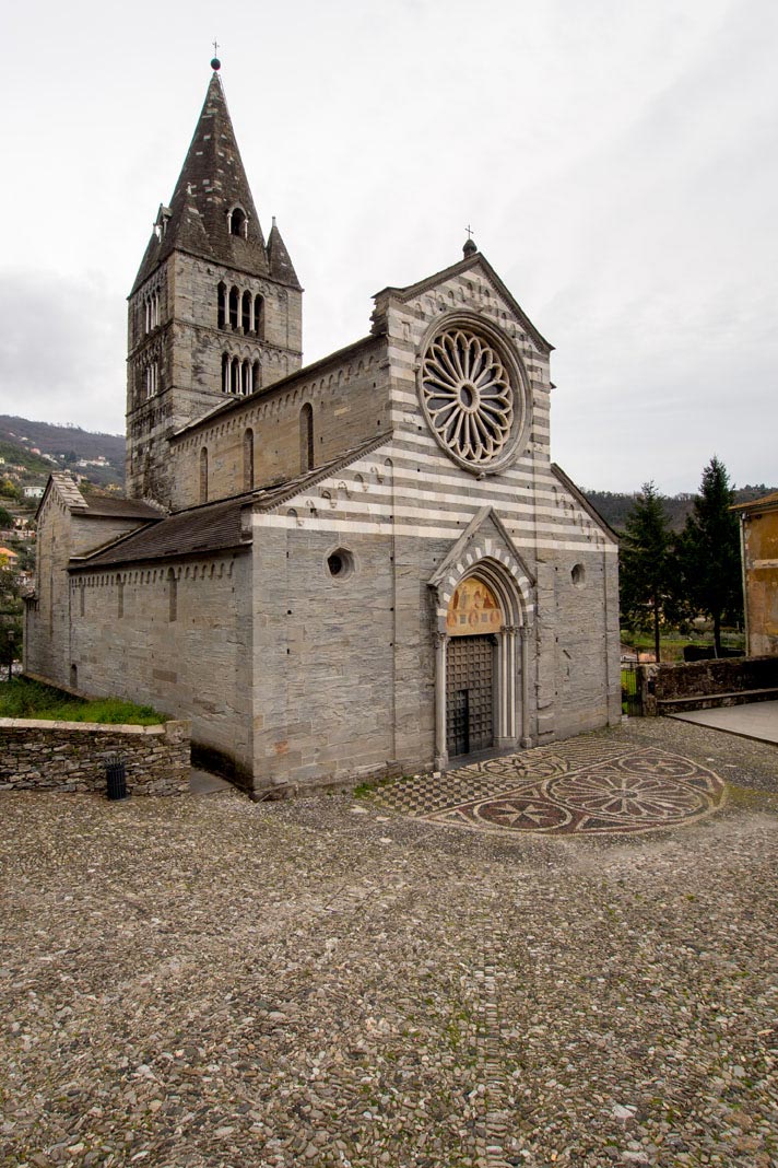 San Salvatore di Cogorno La basilica dei Fieschi ©Natalino Russo