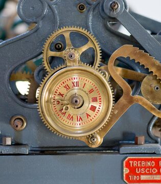Uscio Museo degli orologi da torre, interno ©Natalino Russo