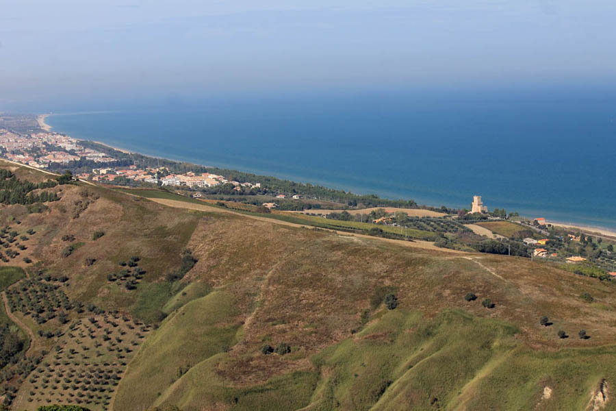Torre Cerrano Panorama aereo della costa © Elio Torlontano