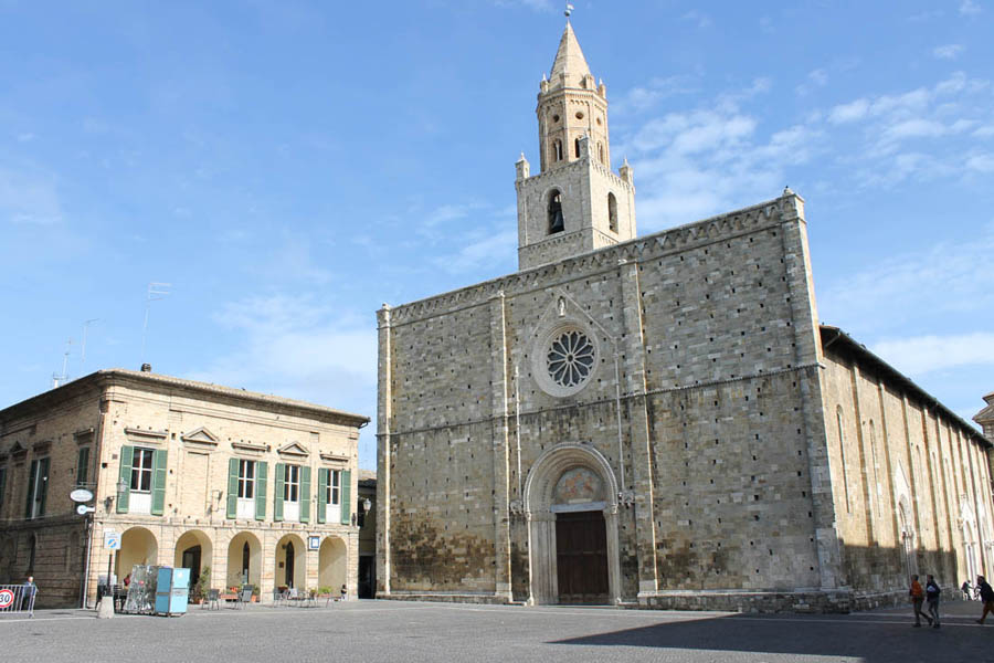 Atri La Cattedrale © Elio Torlontano