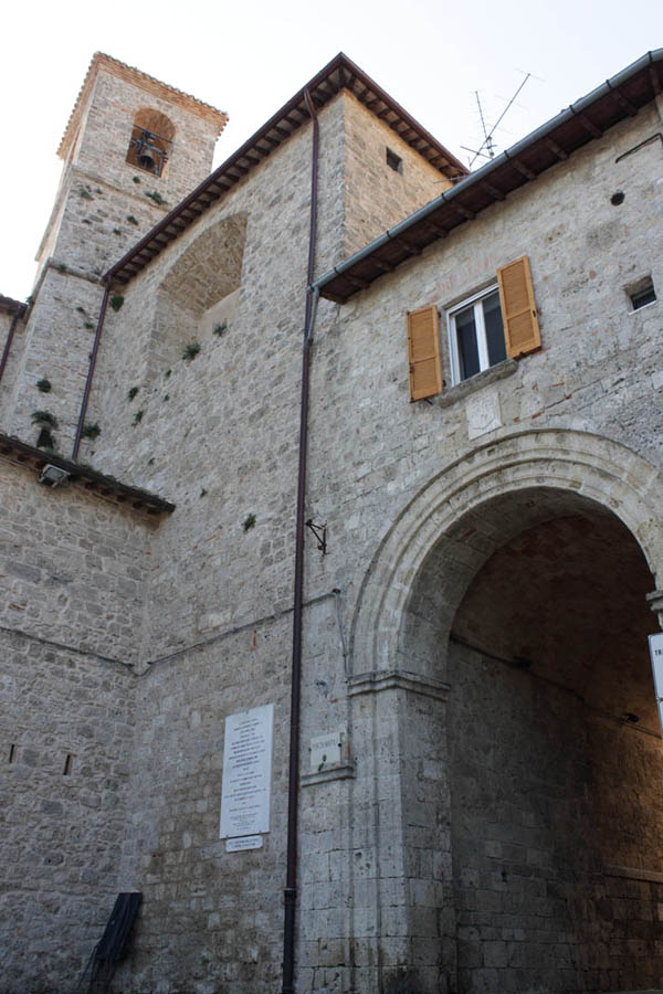 Civitella del Tronto Porta Napoli © Elio Torlontano