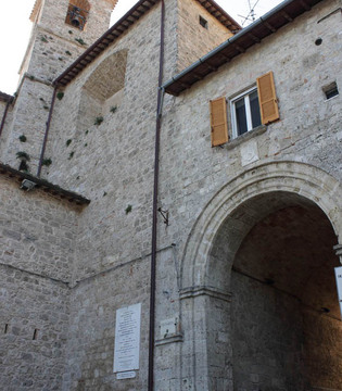 Civitella del Tronto Porta Napoli © Elio Torlontano