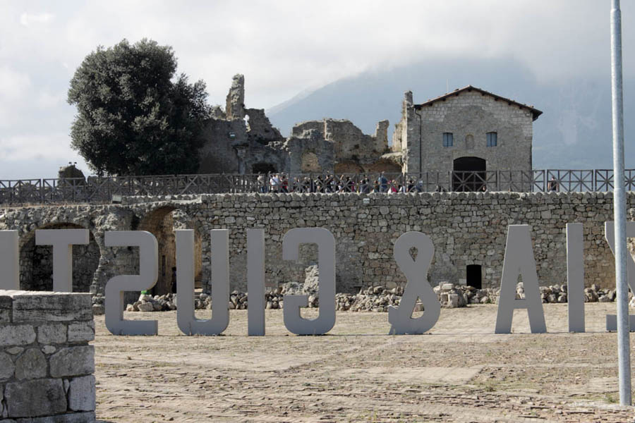 Civitella del Tronto Palazzo del governatore nella Fortezza © Elio Torlontano