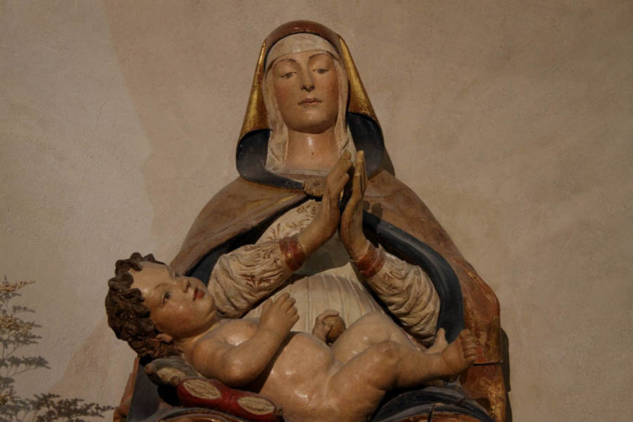 Teramo Madonna col bambino in San Domenico © Elio Torlontano