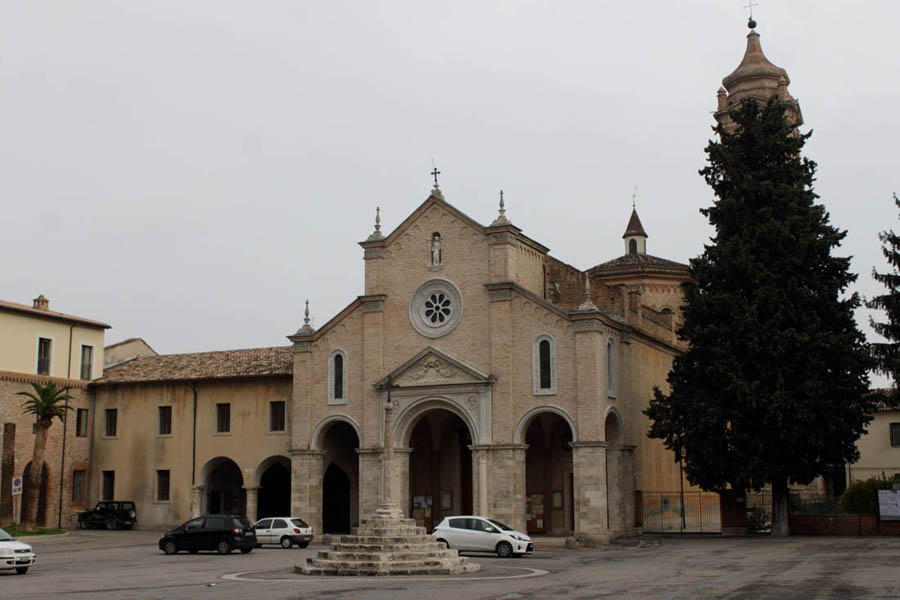 Teramo Santa Maria delle Grazie © Elio Torlontano