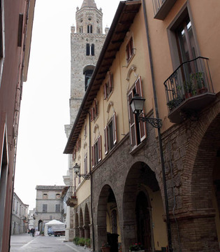 Campli Corso Umberto © Elio Torlontano