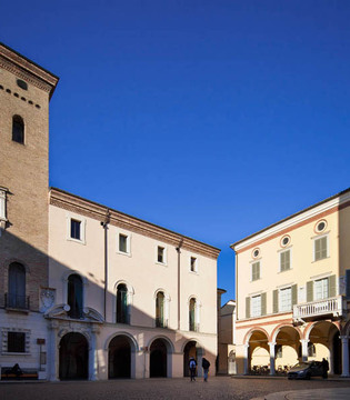 Pizzighettone Palazzo Pretorio con il leone di Venezia © Fiorenza Cicogna