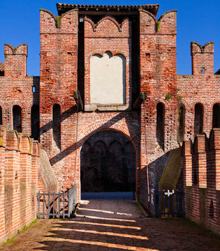 Soncino Il ponte levatoio della Rocca Sforzesca © Fiorenza Cicogna
