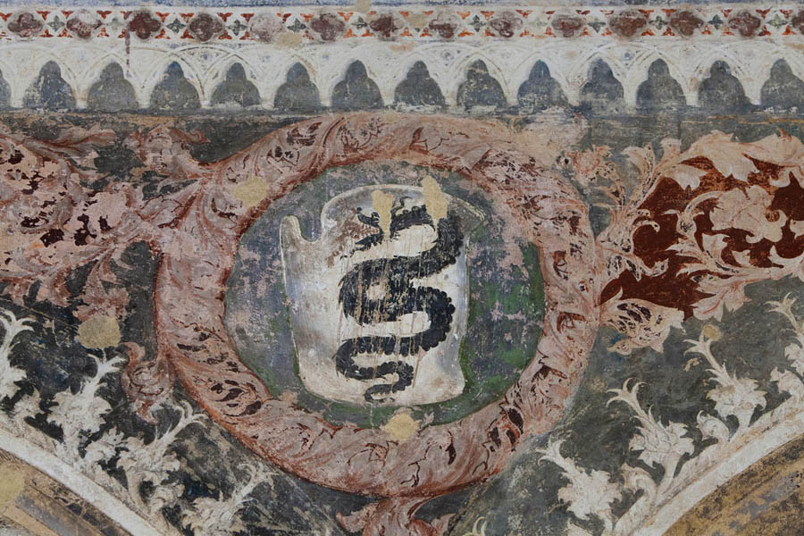 Pandino Lo stemma visconteo nel castello © Fiorenza Cicogna