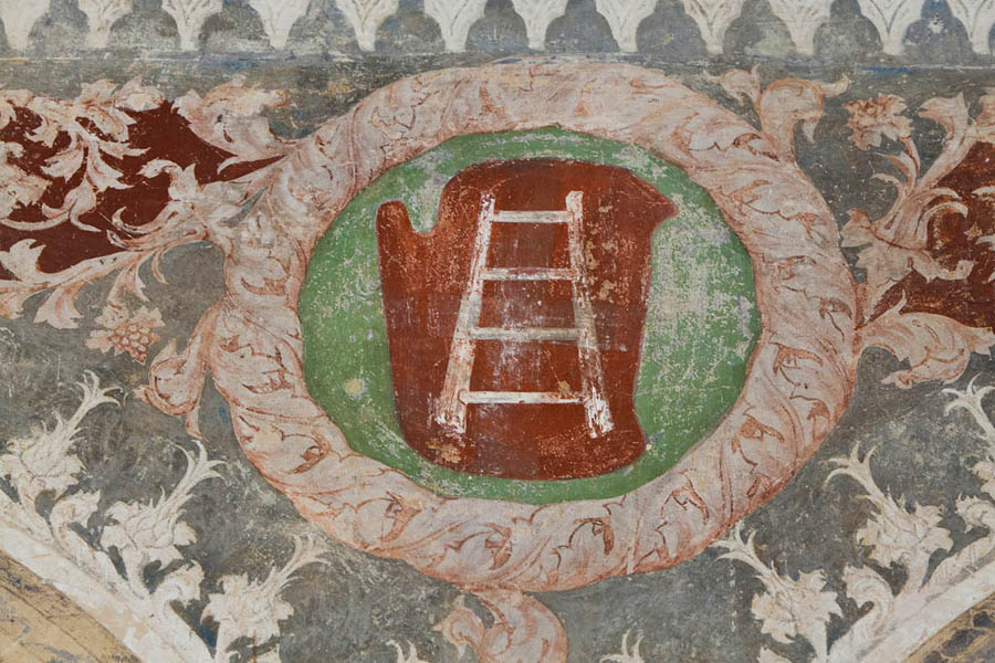 Pandino Lo stemma araldico dei Della Scala nel castello visconteo © Fiorenza Cicogna