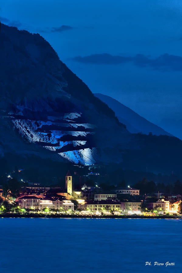 Baveno Veduta di Baveno sul Lago Maggiore © Piero Gatti