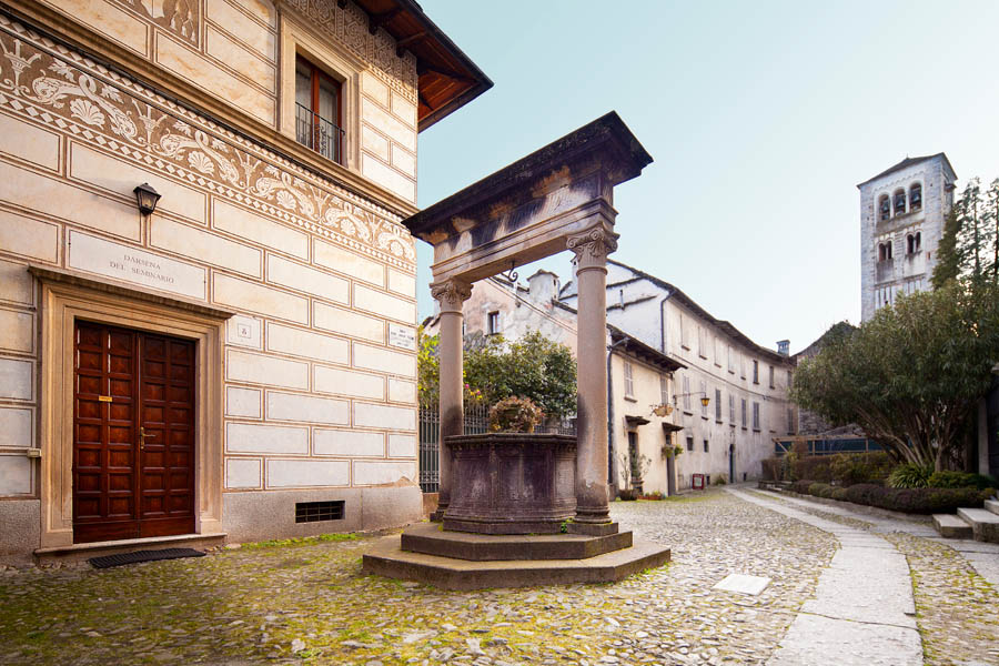 Isola di San Giulio La strada principale © Fiorenza Cicogna