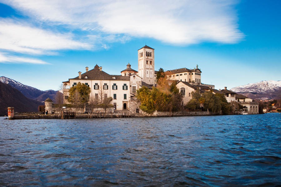 Isola di San Giulio Veduta dell'Isola di San Giulio sul Lago d'Orta © Fiorenza Cicogna