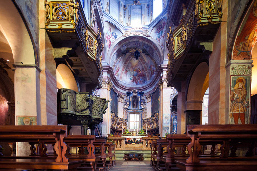 Isola di San Giulio L'interno della Basilica © Fiorenza Cicogna