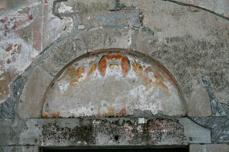 Armeno Affresco della Chiesa di S. Maria Assunta © Cinzia Rando