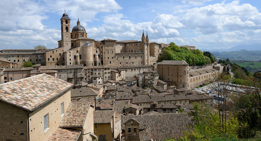 Urbino Veduta di Urbino dalla Fortezza Albornoz © Comune di Urbino, foto Paolo Mini