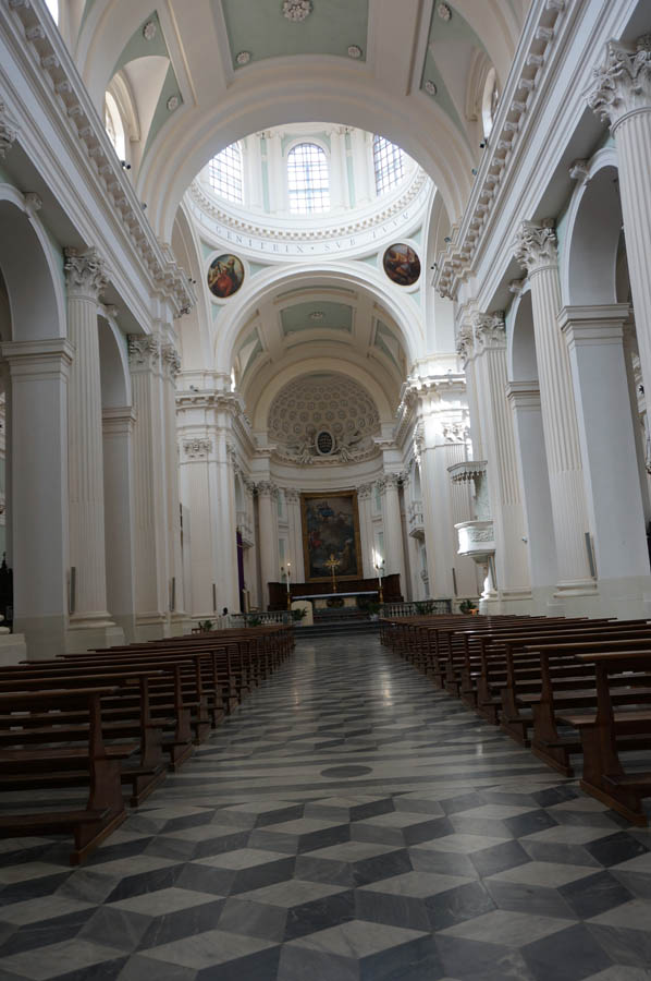 Urbino Interno del Duomo © Comune di Urbino, foto Paolo Mini