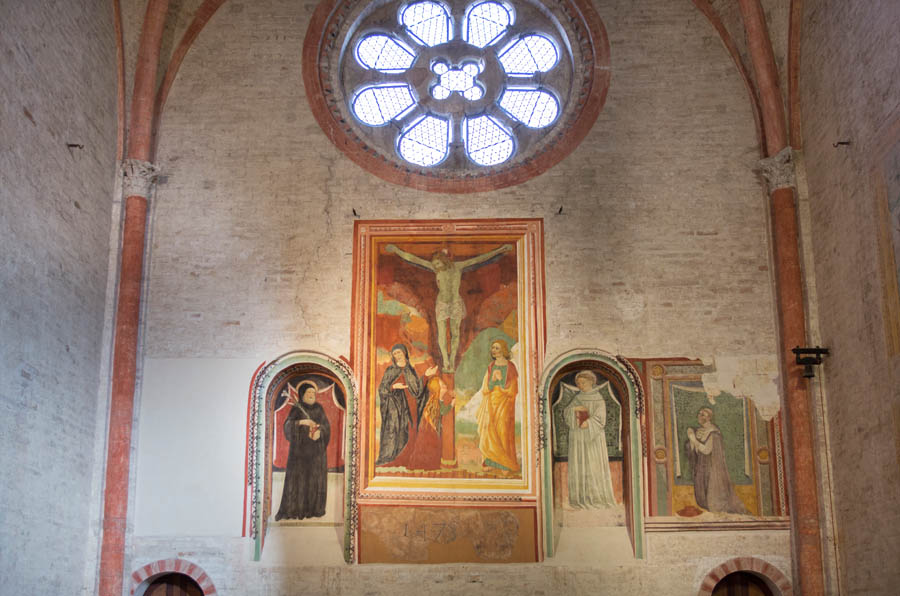 Fiastra Abbadia di Fiastra, abside della chiesa © Regione Marche, foto di Lorenzo Cicconi Massi