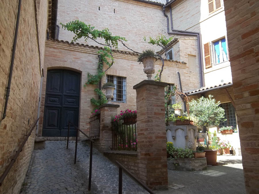 Loreto Mogliano, scorcio del paese © Mauro Guglielmi
