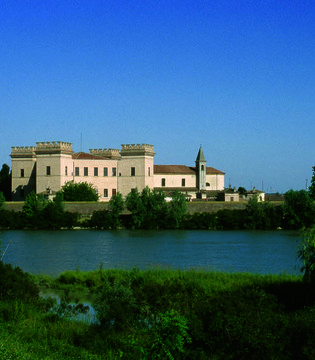 Castello della Mesola © Archivio Provincia di Ferrara / foto di Luca Gavagna