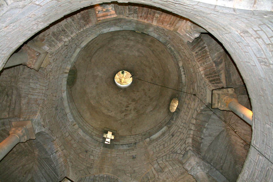 Almenno San Bartolomeo Gli interni © Cinzia Rando