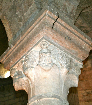 Almenno San Bartolomeo Dettaglio di un capitello © Cinzia Rando