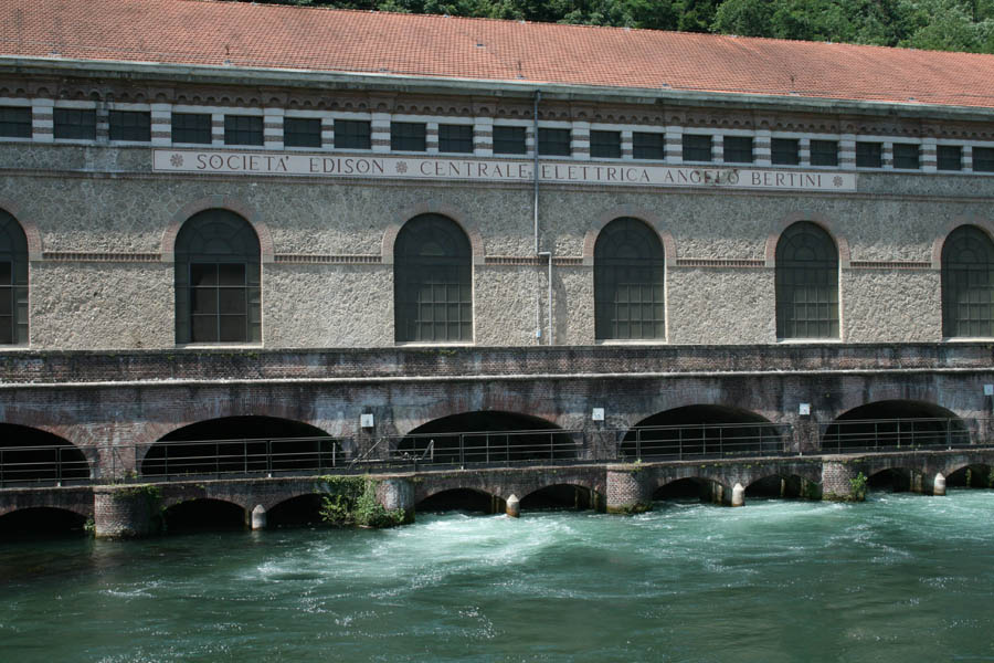 Porto d'Adda Veduta del fiume con la centrale elettrica Bertini ©Cinzia Rando