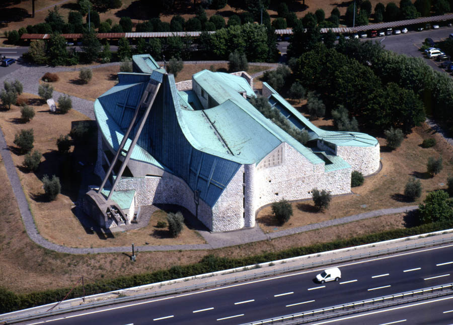 Campi Bisenzio La chiesa dell'autostrada a Campi Bisenzio © Turismo Città Metropolitana di Firenze