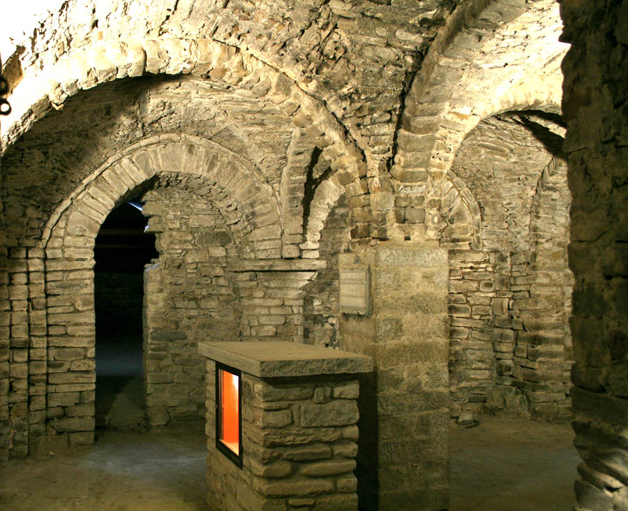 San Benedetto in Alpe Monastero Benedettino, cripta della chiesa © Francesco Lemma