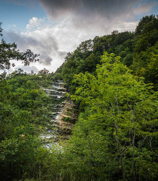 Sentiero dell'Acquacheta Veduta estiva della fontana dellu2019Acquacheta © Francesco Lemma