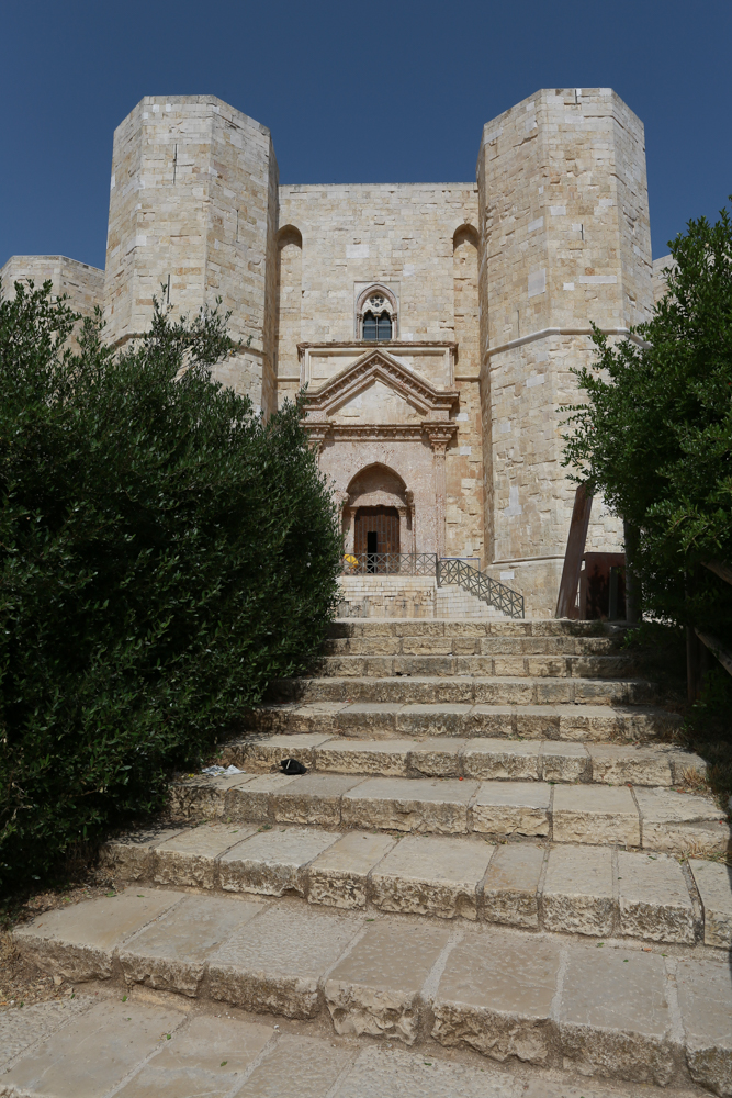 Castel del Monte © A.Rossi, Camaleo S.r.l. (Rm) u2013 si ringrazia: MIC Direzione regionale Musei Puglia, Castel del Monte - Andria (BT)