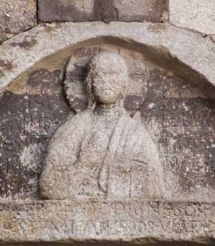 Bovino Dettaglio della facciata della Cattedrale © Viaggiareinpuglia.it. Foto WildRatFilm