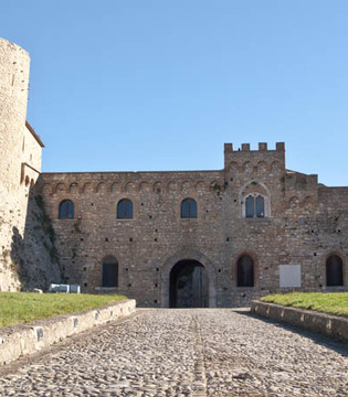 Bovino Castello Ducale © Viaggiareinpuglia.it. Foto WildRatFilm