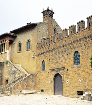 Lauro Castello Lancellotti, il primo cortile © Associazione Pro Lauro