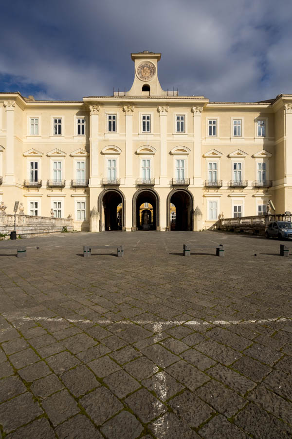 Portici Il Palazzo Reale, la facciata rivolta verso il parco © Natalino Russo