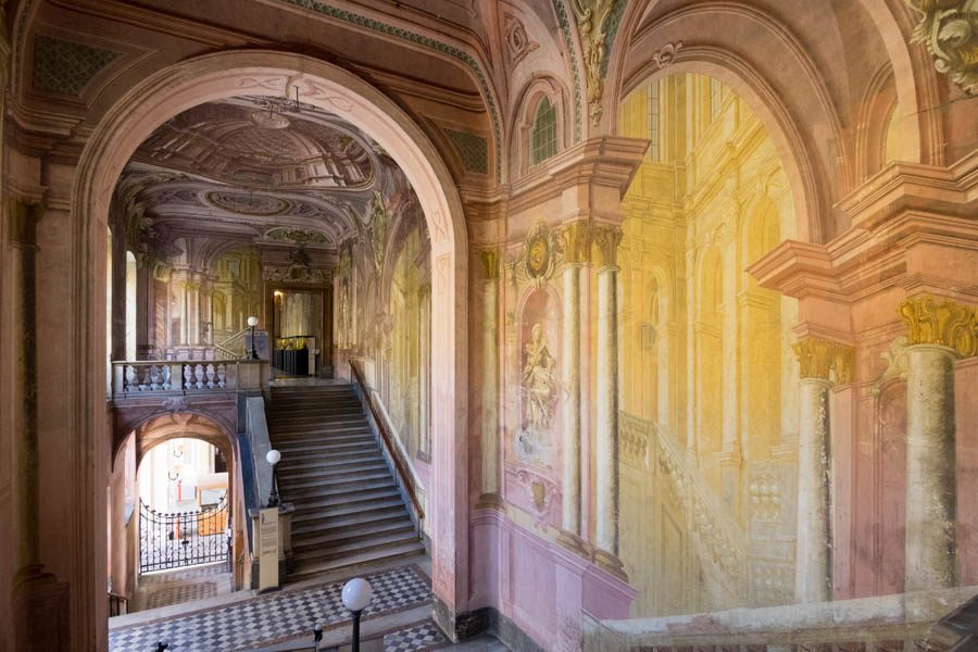 Portici Il Palazzo Reale, lo scalone © Natalino Russo