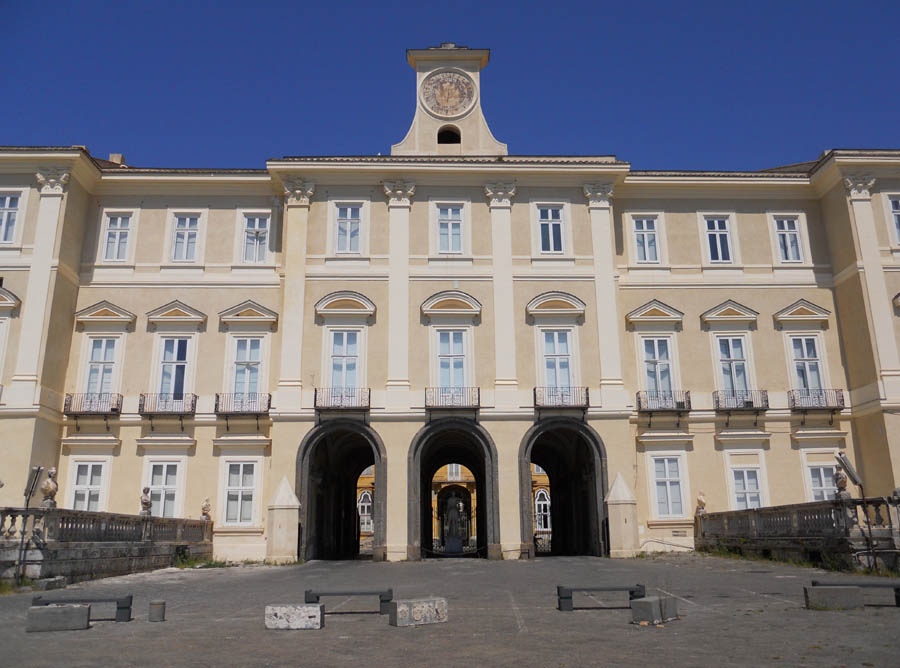 Portici Il Palazzo Reale, la facciata © sa by Ferdinando Scala