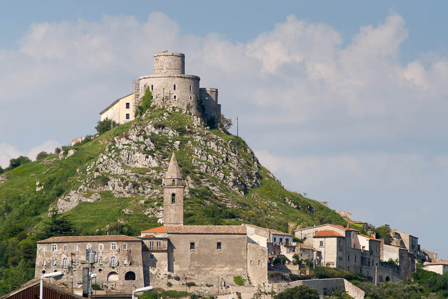 Montesarchio Il castello © Natalino Russo
